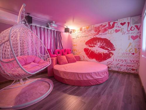 玩具姐姐电影院图片,奇幻光影之旅